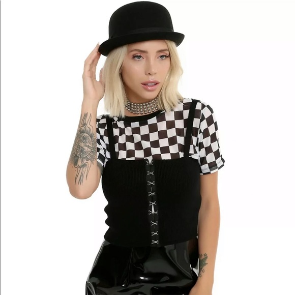 ❌Donated❌ Checkered Short Sleeve Tee Top NEW - Picture 4 of 4